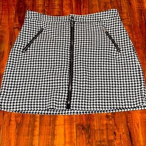 Ultra High-Rise Hollister Skirt